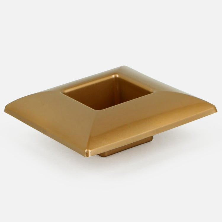 Kullavärvi plastikust lillepott 17 cm - Kunstlilled