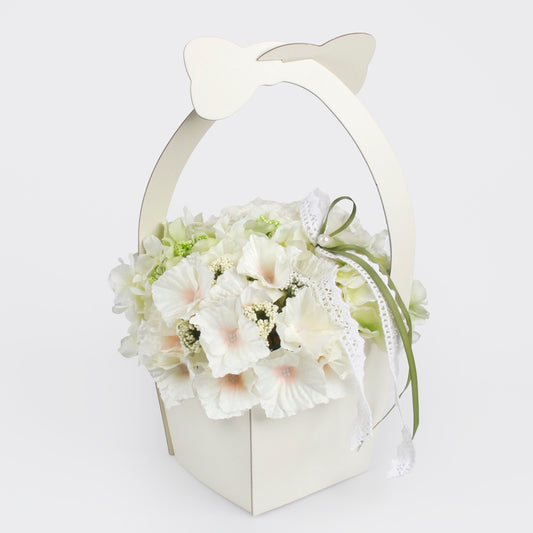 Vaalea hortensia kukkakompositio 36 cm - Tekokukat